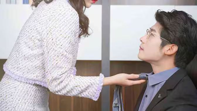 被偷走爱的那十年第21-43集完结(大结局)