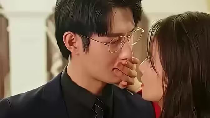 禁欲大佬他沦陷了第2集