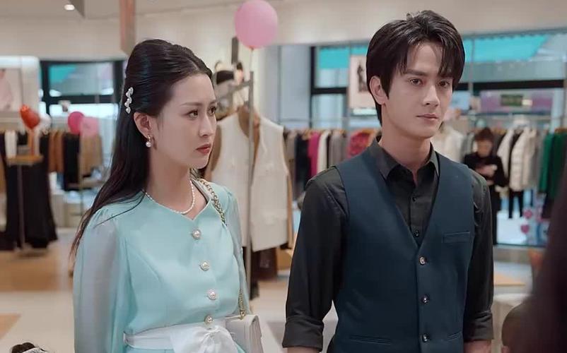 商总别装了夫人是隐藏大佬第1-20集